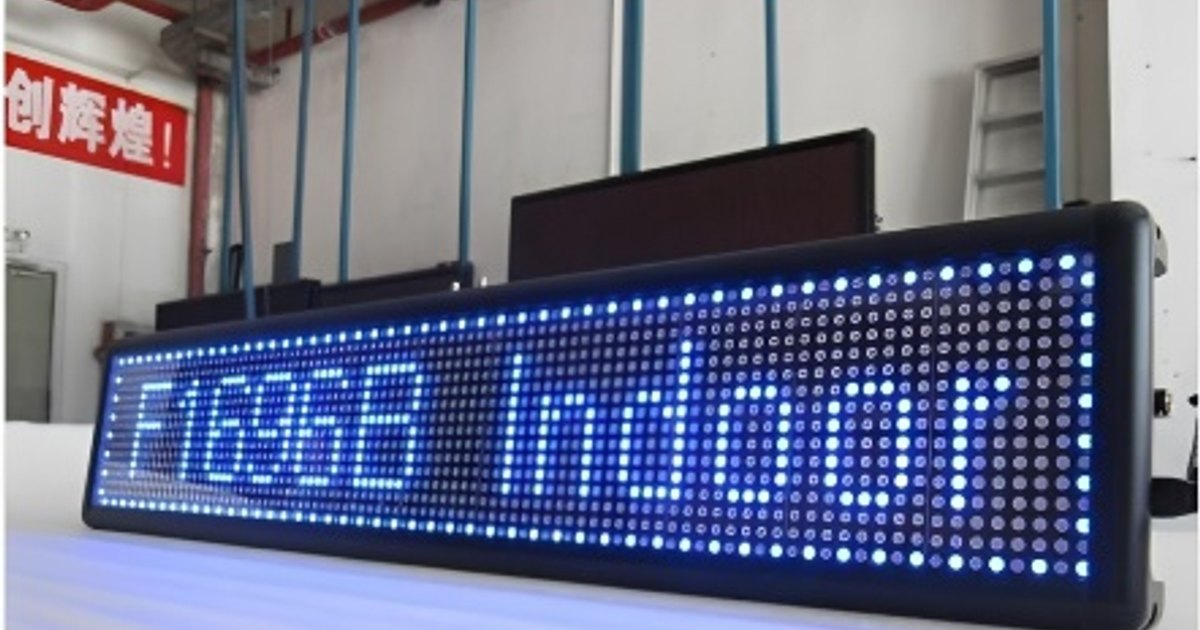 Running Text vs Videotron vs Billboard: Cara Memilih Media Signage yang Tepat