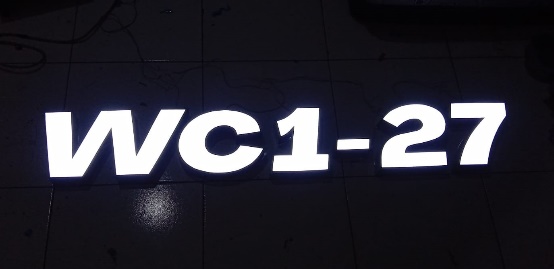 Huruf Timbul Acrylic Cover Plat Stainless Gold LED foto 2