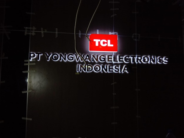 Huruf Timbul Backlight Plat Stainless Hairline/Mirror