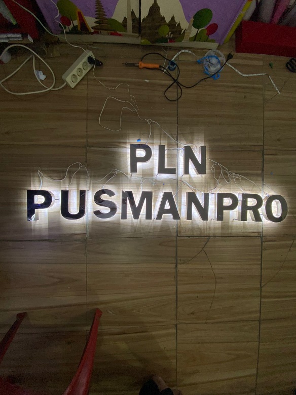 Huruf Timbul Backlight Plat Stainless Hairline/Mirror foto 2